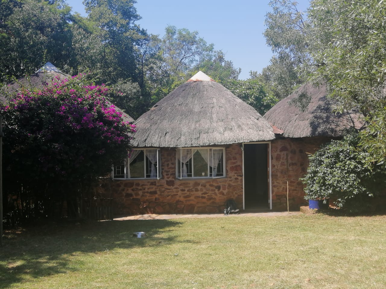 RONDAVEL CAMP